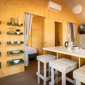 4* Luxe tent Maistra Amarin Glamping